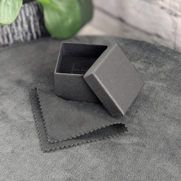 Rainbow band ring unisex, LGBTQ+, US sizes 7 8 9 10 11 - Picture 2 of 3